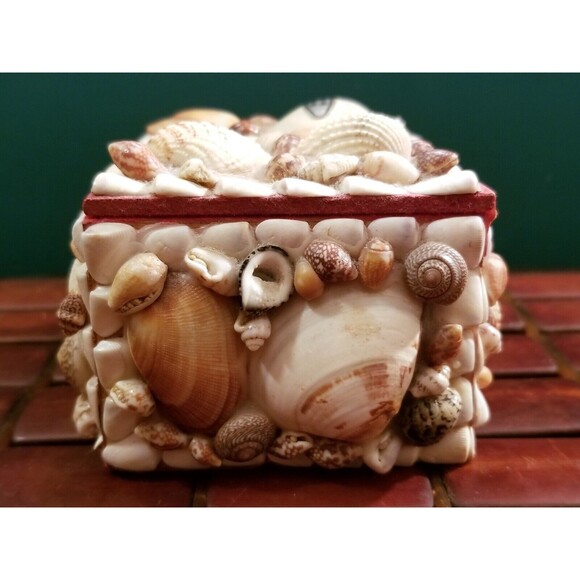 Vintage Souvenir Aloha HawaiiSeashell & Red Velvet Jewelry Trinket Treasure Box - Picture 6 of 7